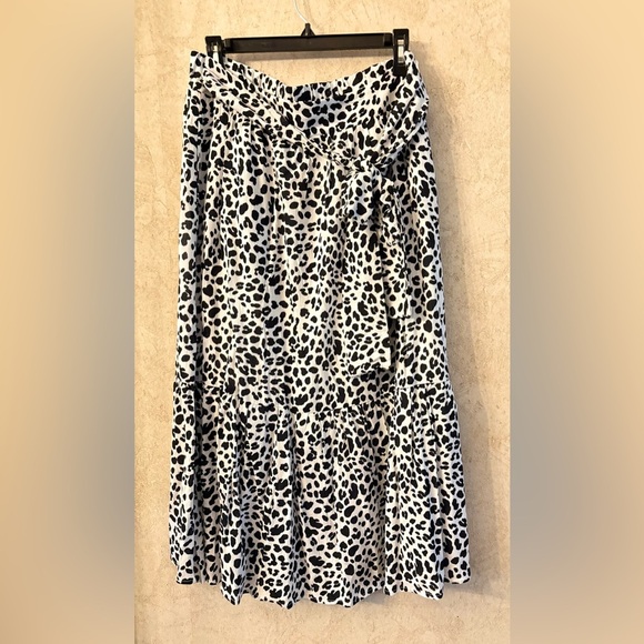 Gibson Leopard Print Maxi Skirt - Picture 3 of 4